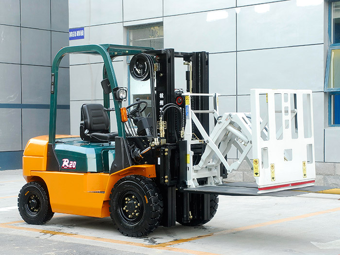 叉车推拉器使用